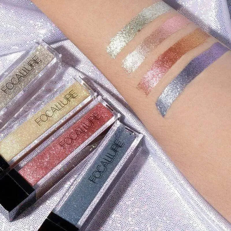Metallic Liquid Eyeshadow #14 OCEAN LIGHT