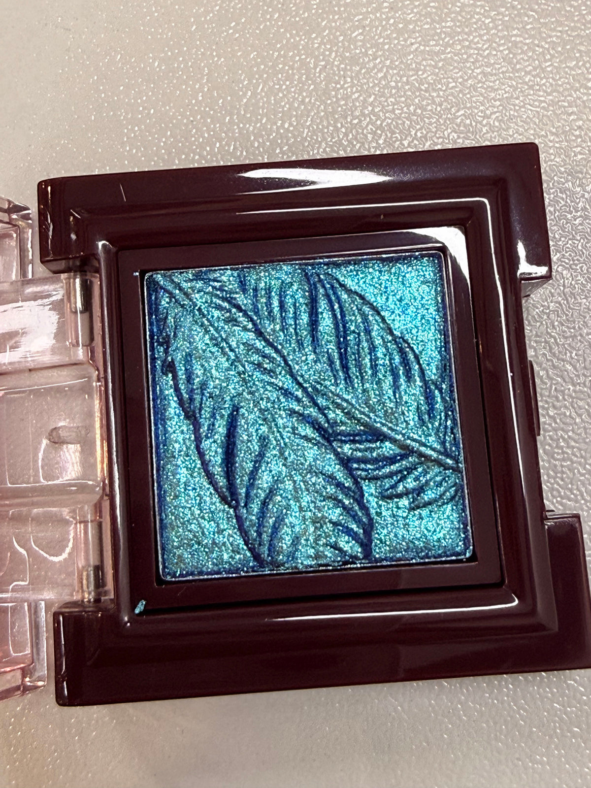 Focalure Leaf Design Glitter Eyeshadow, Shimmer Metallic Single Eye Shadow Palette, Long Lasting Waterproof Eye Makeup